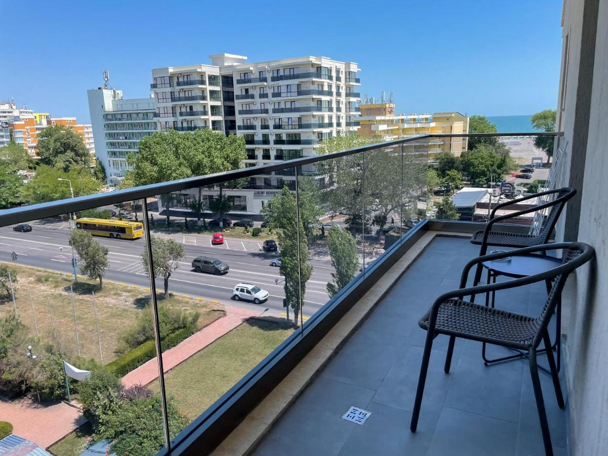 Azure Sea Apartments - Bychoice Mamaia Exterior photo