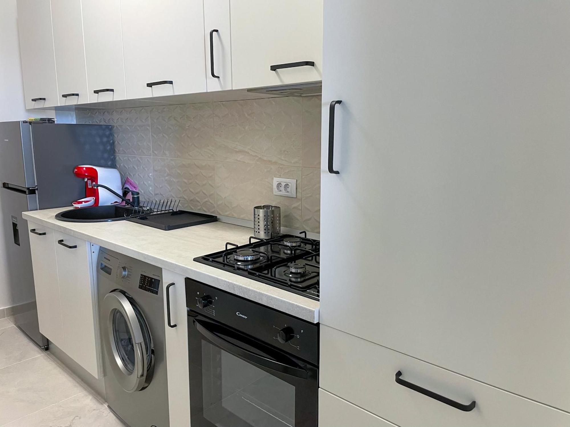 Azure Sea Apartments - Bychoice Mamaia Room photo